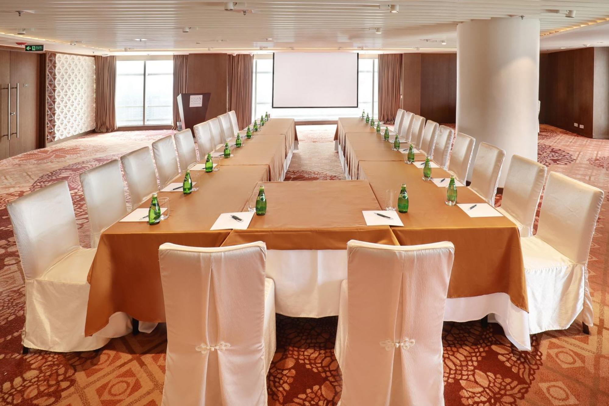 Crowne Plaza Dhaka Gulshan By Ihg Екстериор снимка